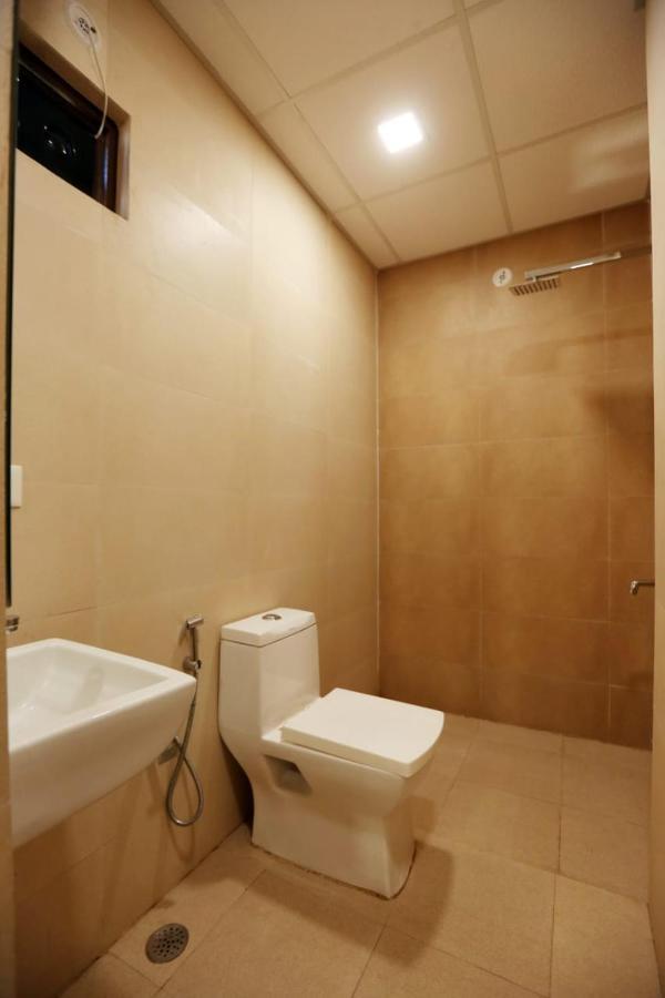 Hotel Ark Wood New Delhi Extérieur photo