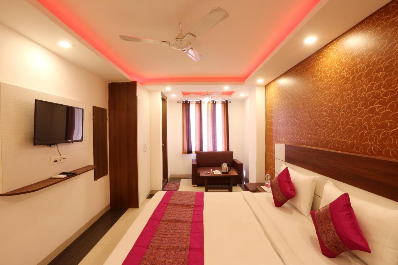Hotel Ark Wood New Delhi Extérieur photo