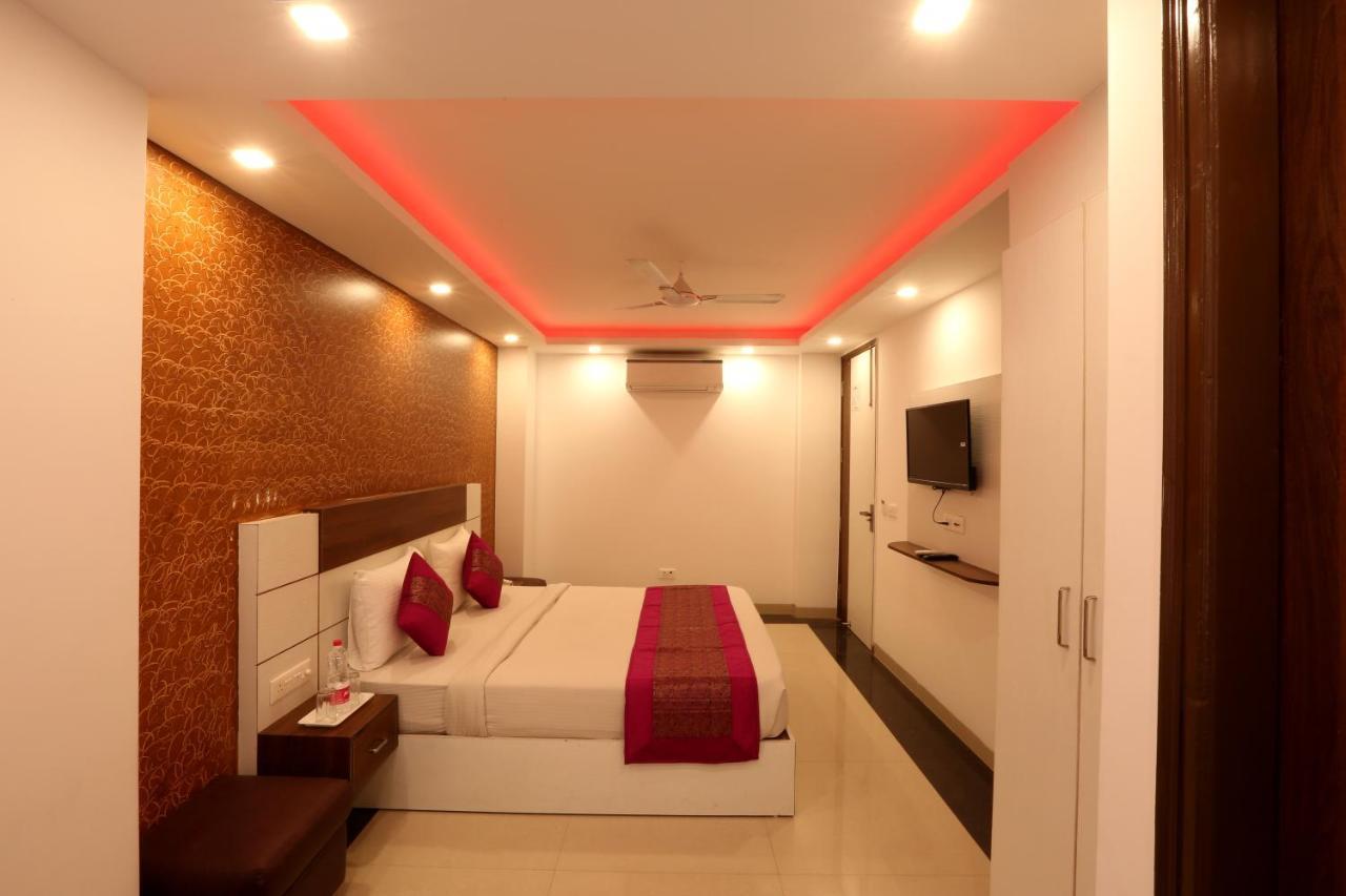 Hotel Ark Wood New Delhi Extérieur photo