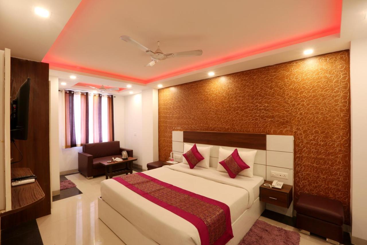 Hotel Ark Wood New Delhi Extérieur photo