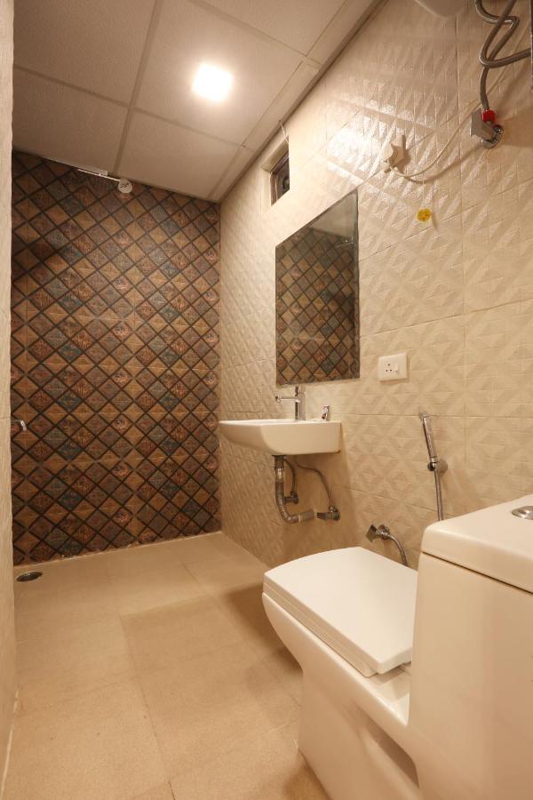 Hotel Ark Wood New Delhi Extérieur photo