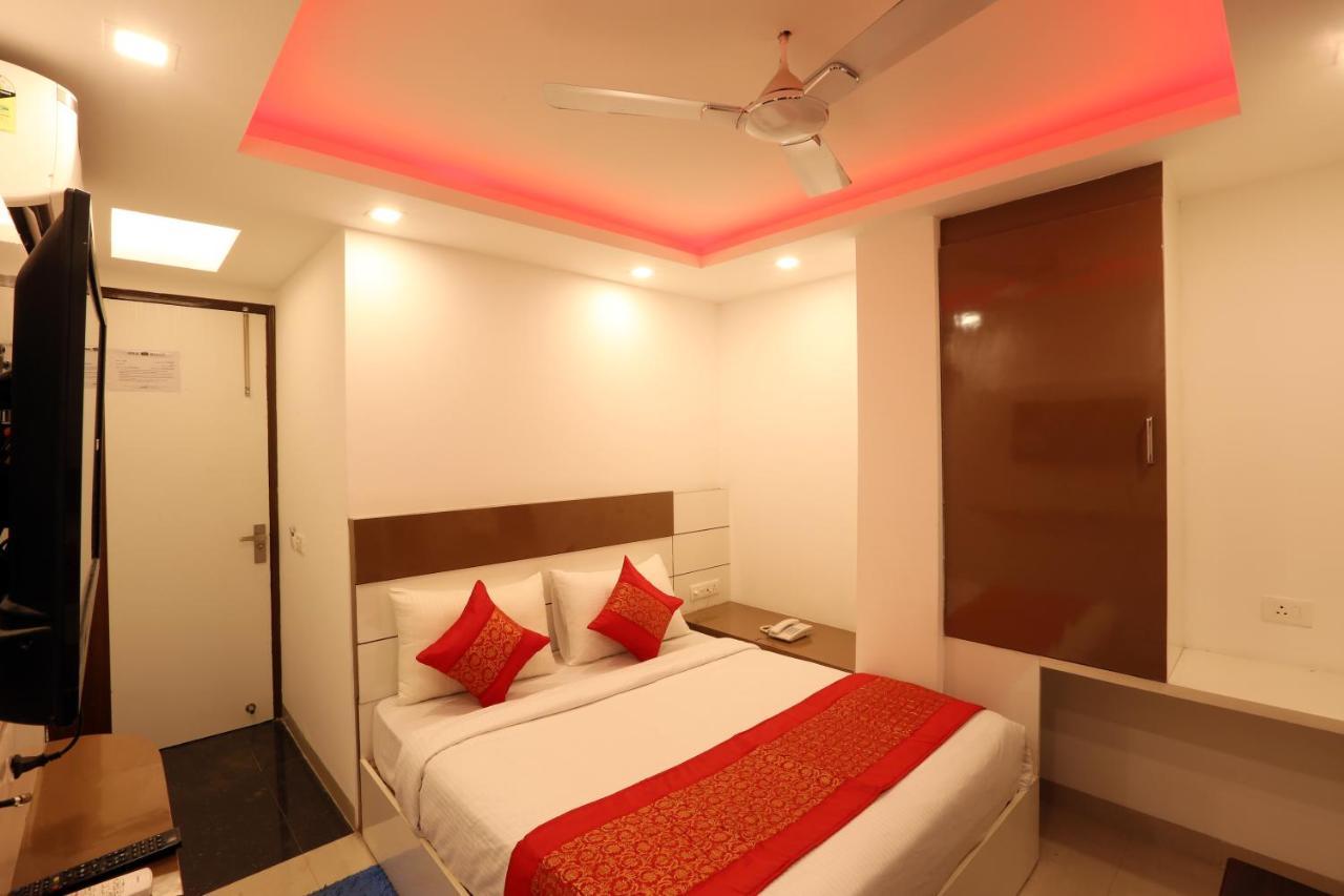 Hotel Ark Wood New Delhi Extérieur photo